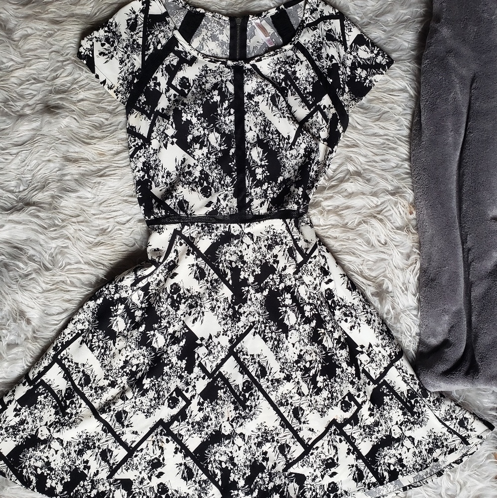 Xhilaration Black And White Dress